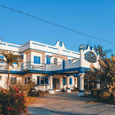 Club Monet Beachfront Resort By Cocotel Cabangan Exterior foto